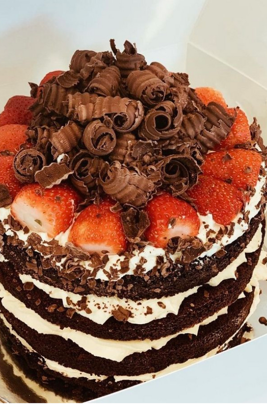 Chocolate & Fresh Cream Layered Sponge