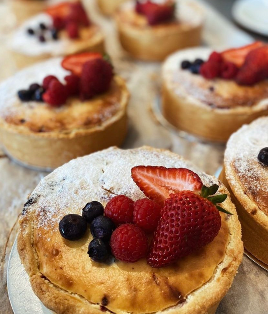 Baked Mix Berry Cheesecake