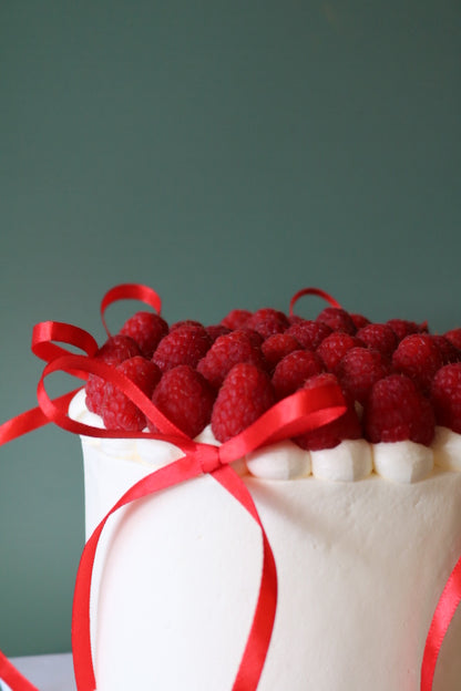 Berry Merry Christmas Cake