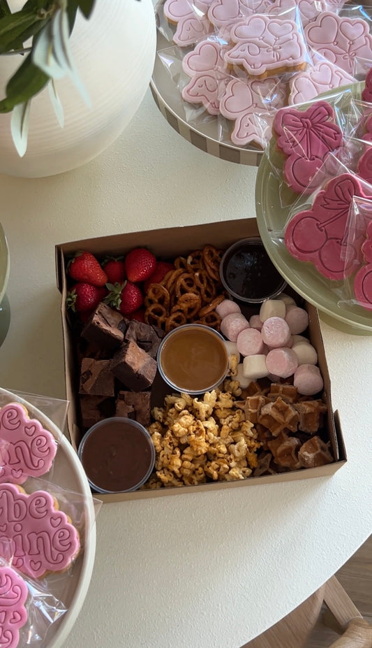 Date Night Dipping Box